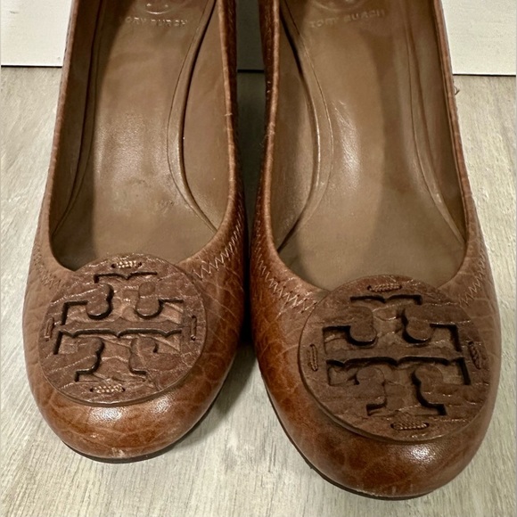 Tory Burch Leather Wedge Pumps Brown size 10 1/2 - Picture 4 of 12